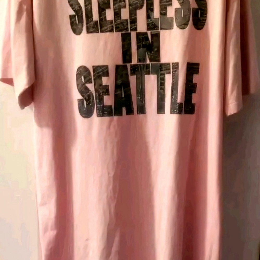 1993 'Sleepless In Seattle' Vtg Movie Long Sleep T-Shirt Pink one size Jerzees